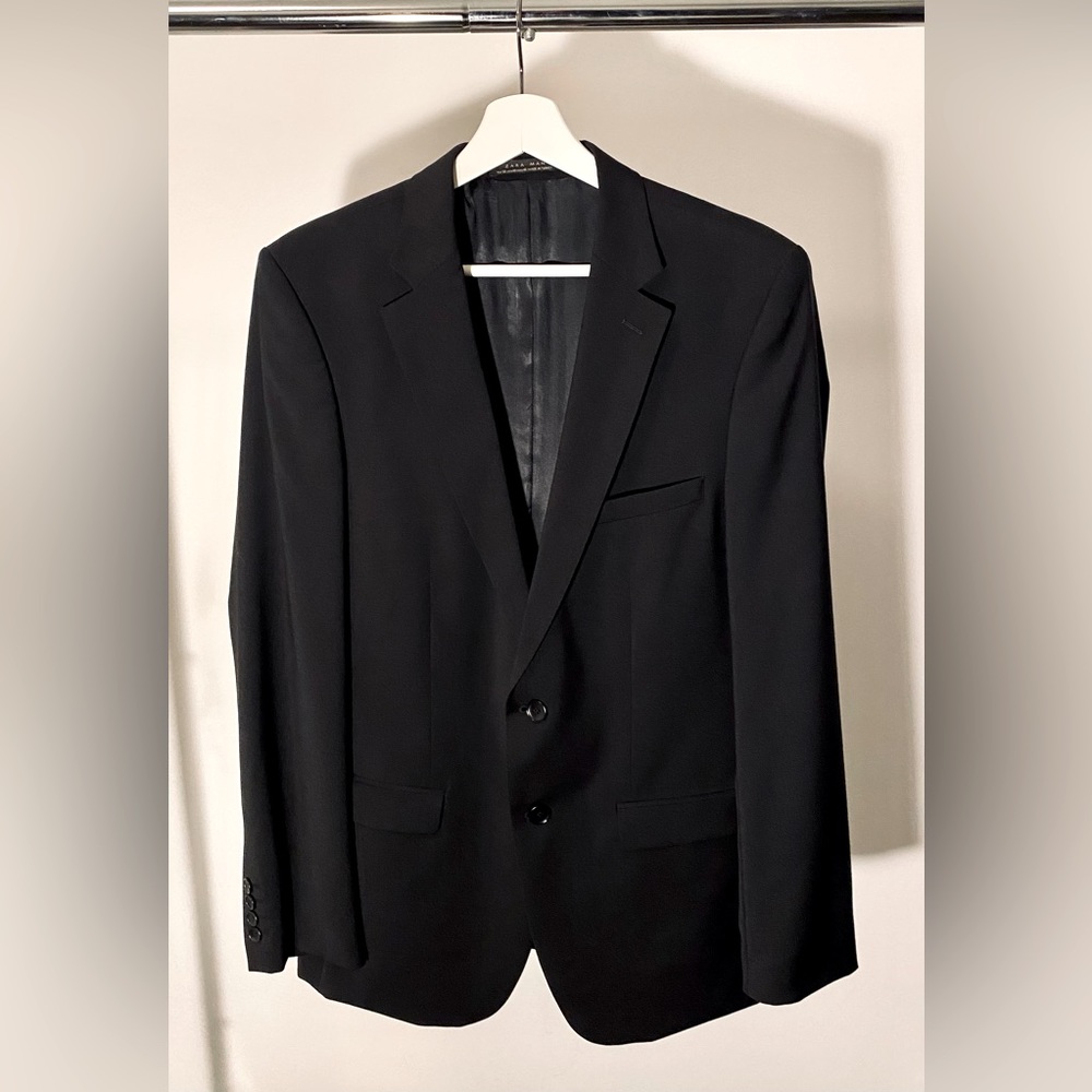 Zara Black Men's Two-Button Suit Blazer